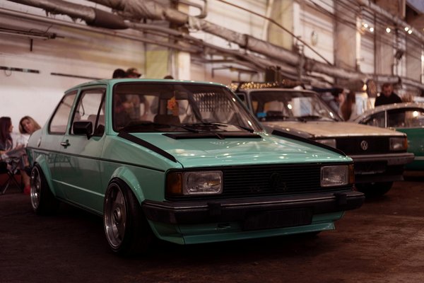 Les meilleures combinaisons femme pour chaque occasion et style